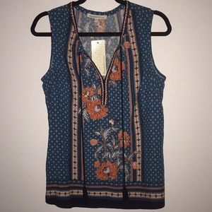 NWT Daniel Rainn Medium blouse no sleeves